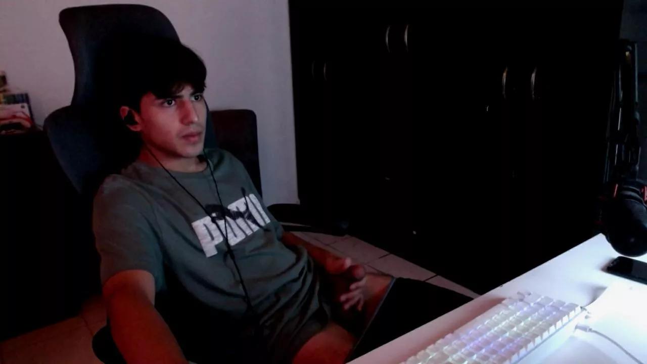 thieves_us on Cam4 