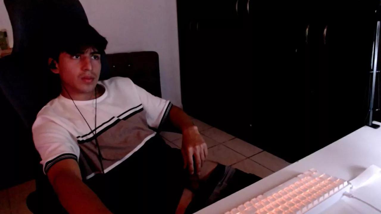 thieves_us on Cam4 