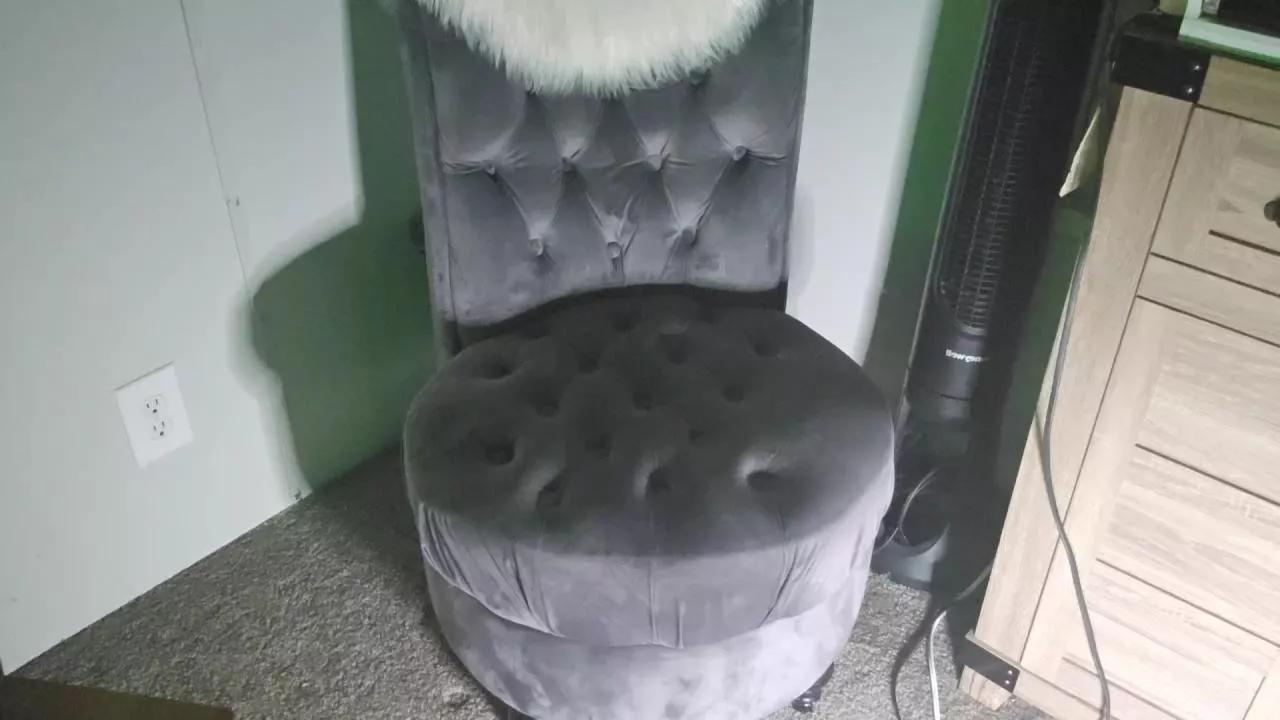 TiffyRae on Cam4 