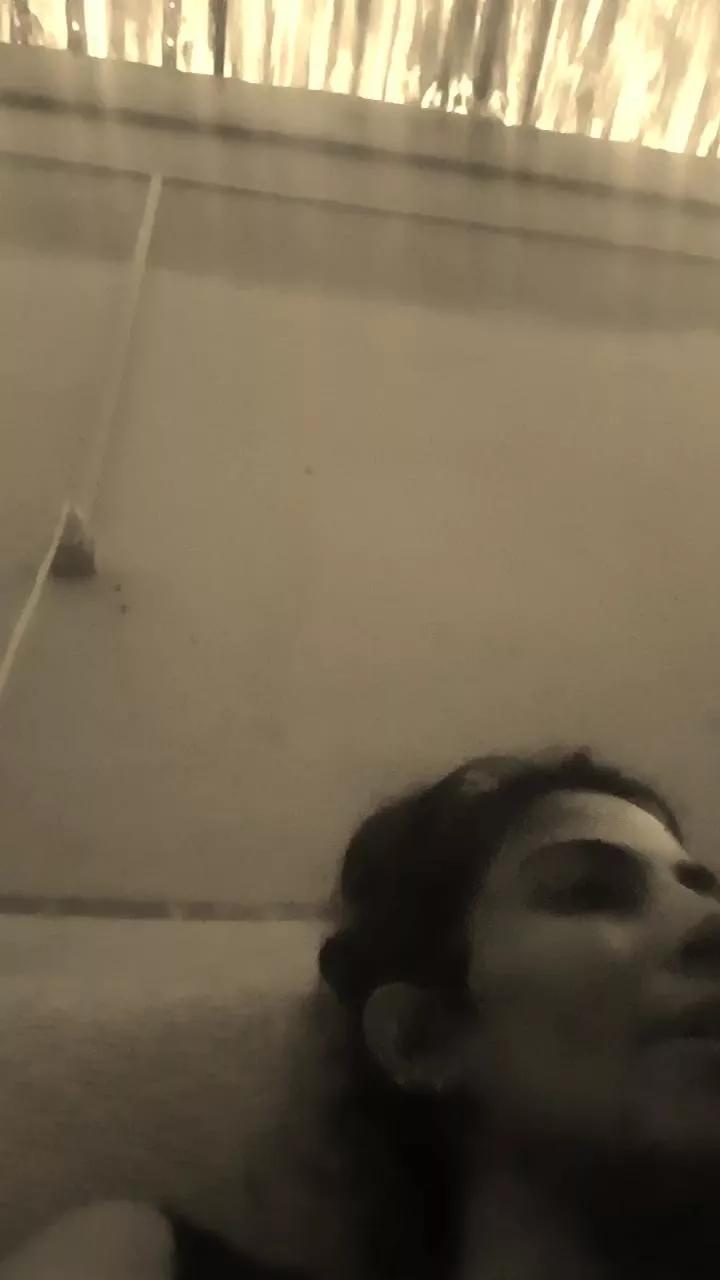 titalinda on Cam4 