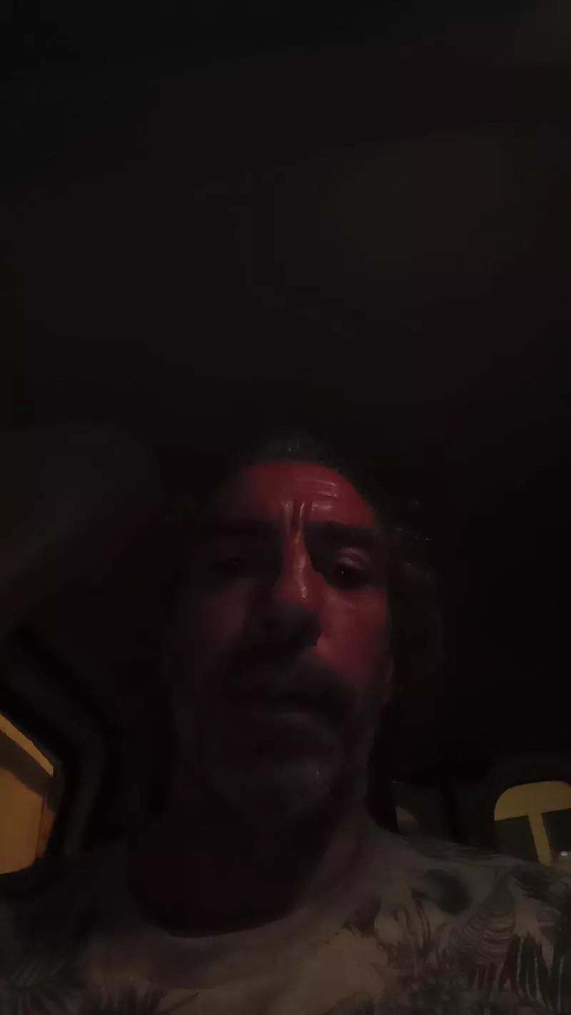 Offline Titou06100 on Cam4