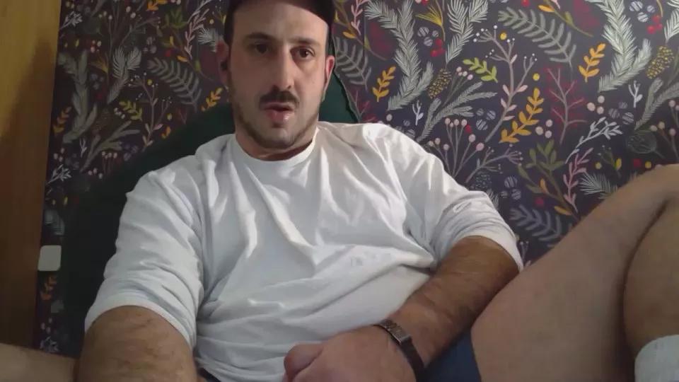 Tixon89 on Cam4 