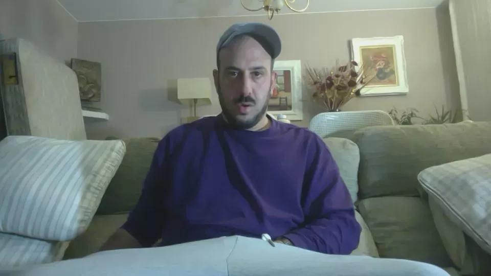 Tixon89 on Cam4 