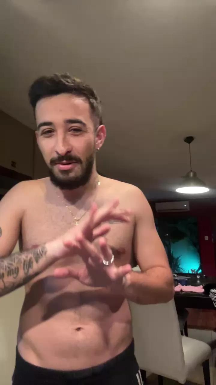 tomi_arg00 on Cam4