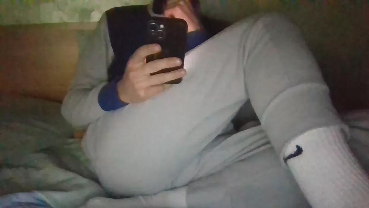 tonnytonny1 on Cam4 