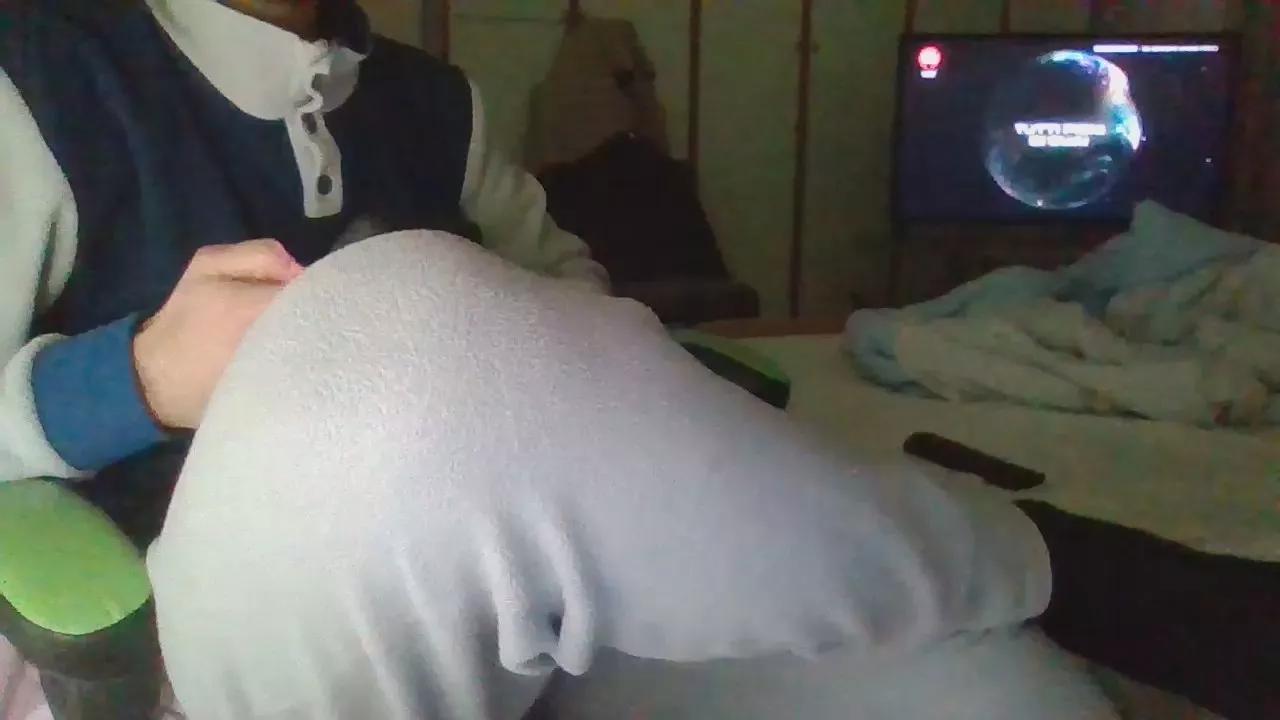 tonnytonny1 on Cam4 