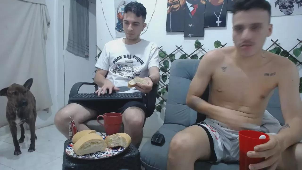 Total_Control on Cam4 