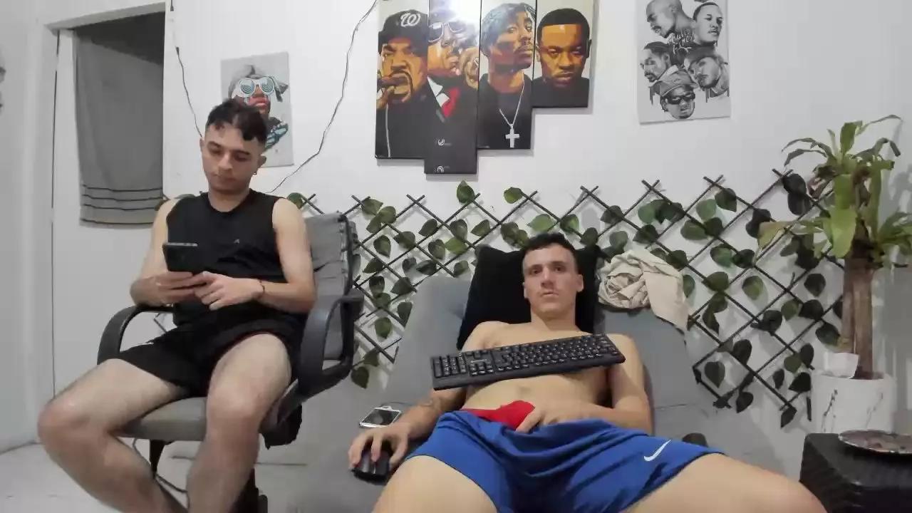 Total_Control on Cam4 