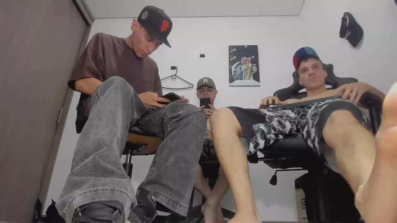 Total_Control on Cam4