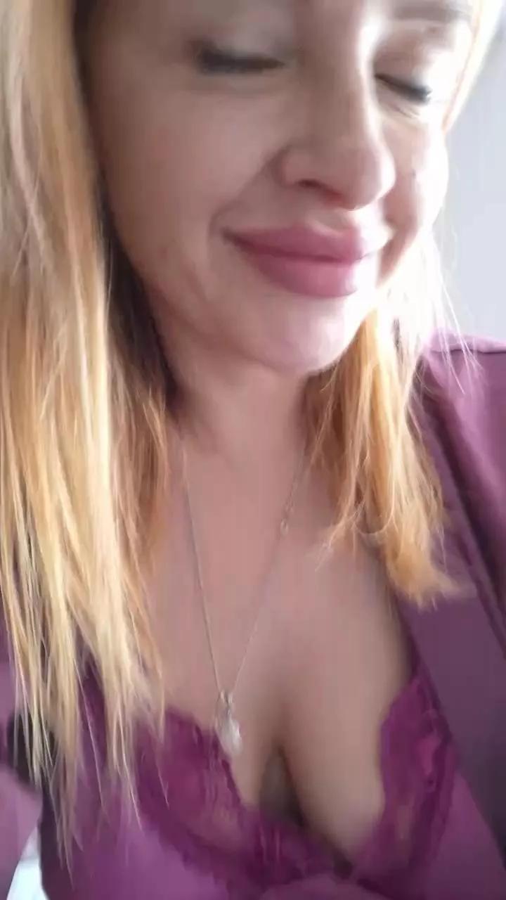Trish_smile on Cam4 