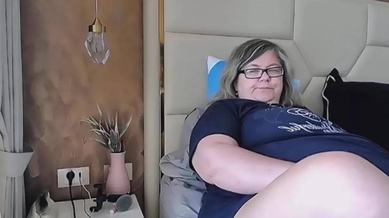 tvikssweetco on Cam4 