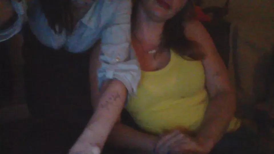 TwinsFolie on Cam4