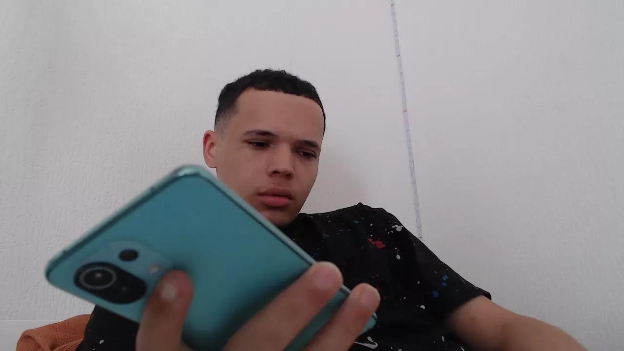 tyron43 on Cam4 