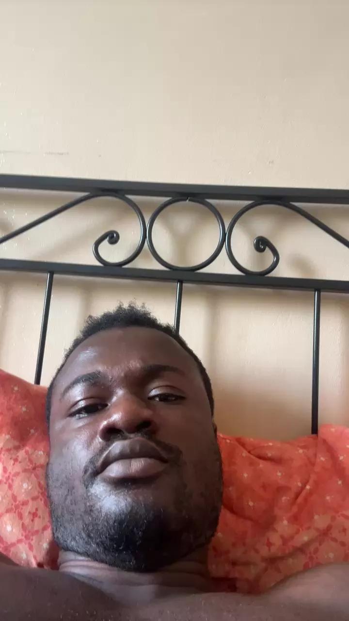 Uccellodauomo on Cam4 