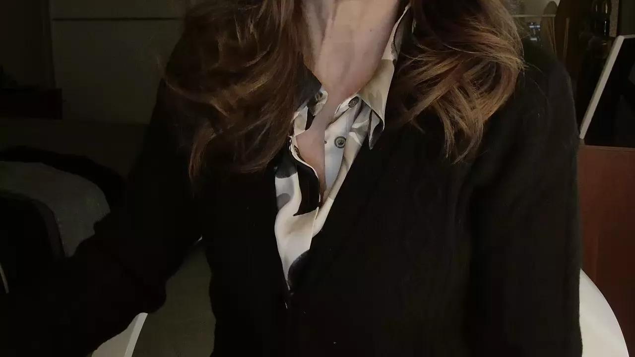 Freechat una_passione on Cam4