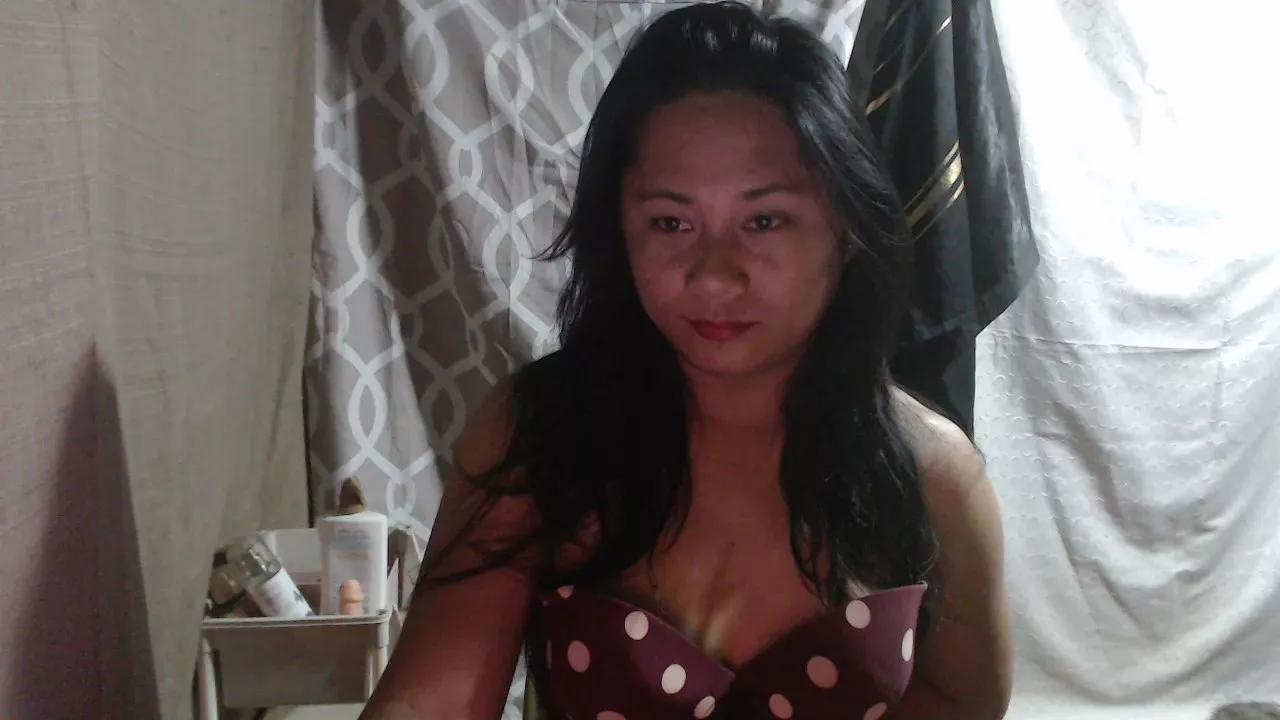 urasian_Sweet18 on Cam4 