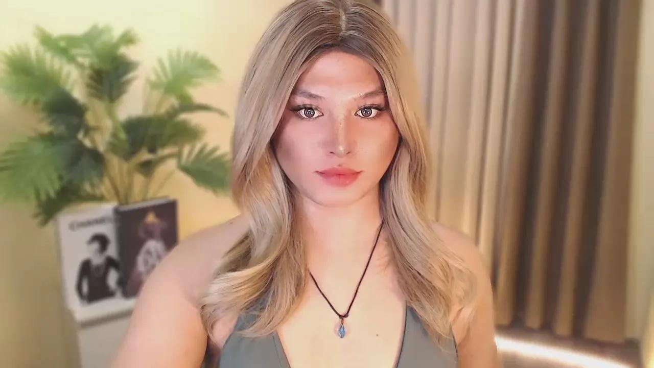 Offline Urgoddess_Kiera on Cam4