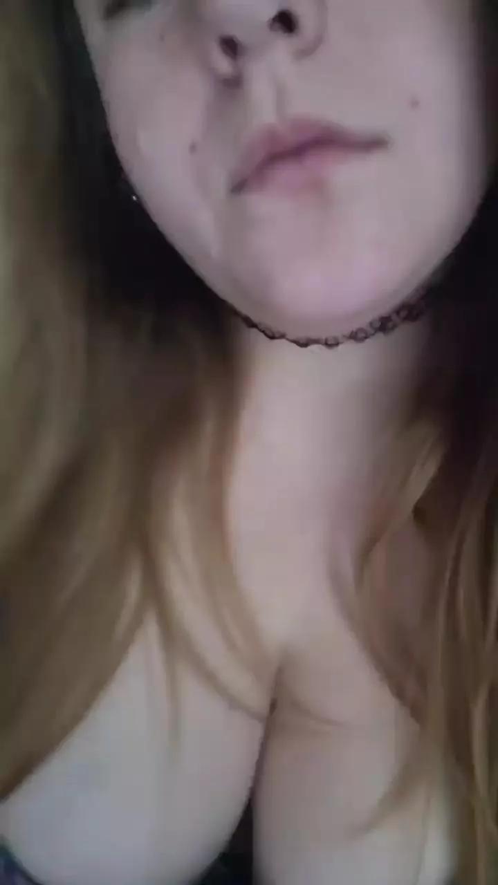 Ursula98 on Cam4 