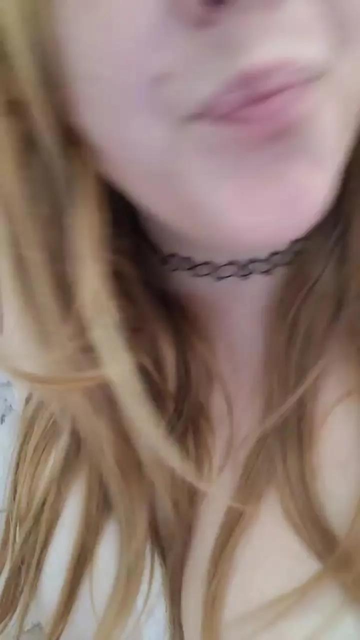 Ursula98 on Cam4 