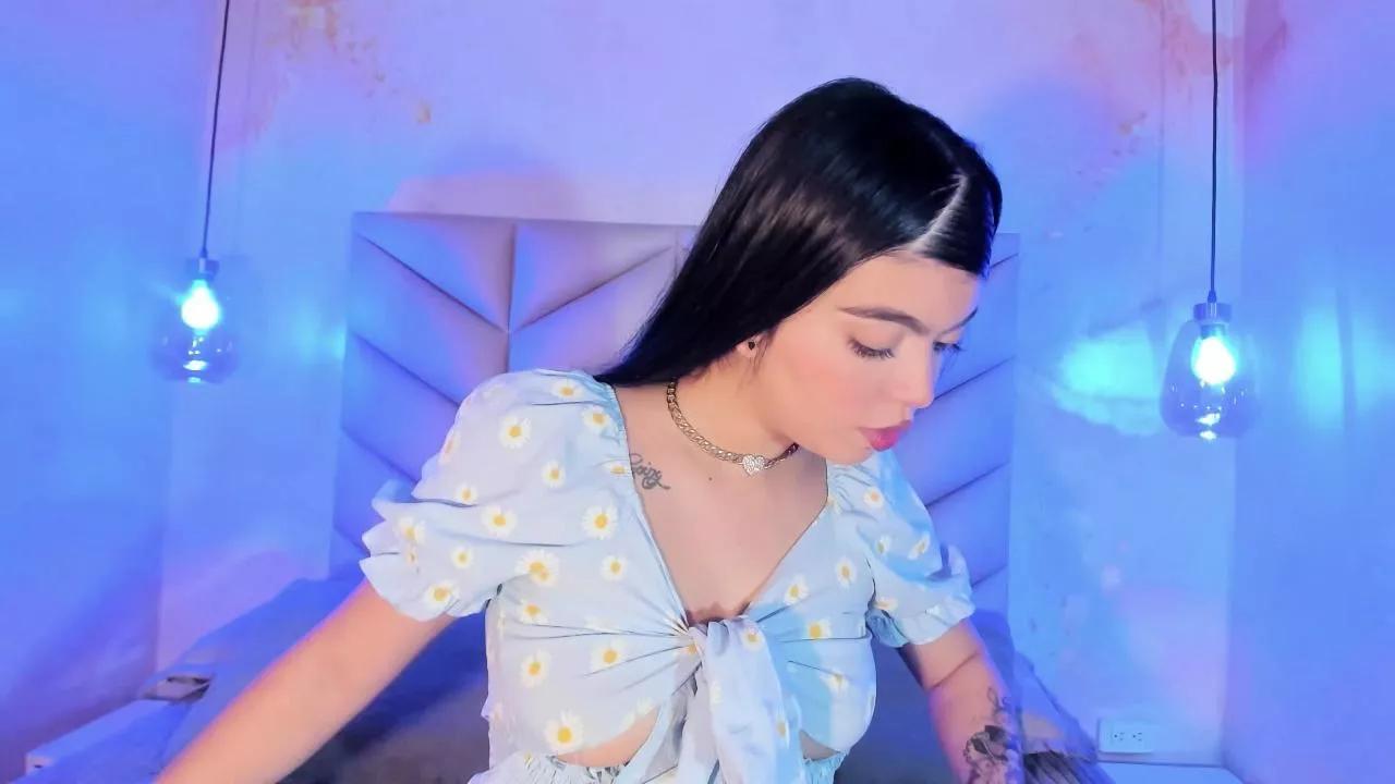 valeryPetit on Cam4 