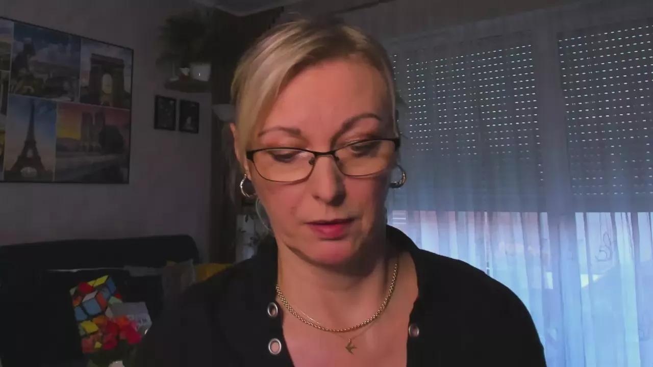 Offline VanessaLUX on Cam4