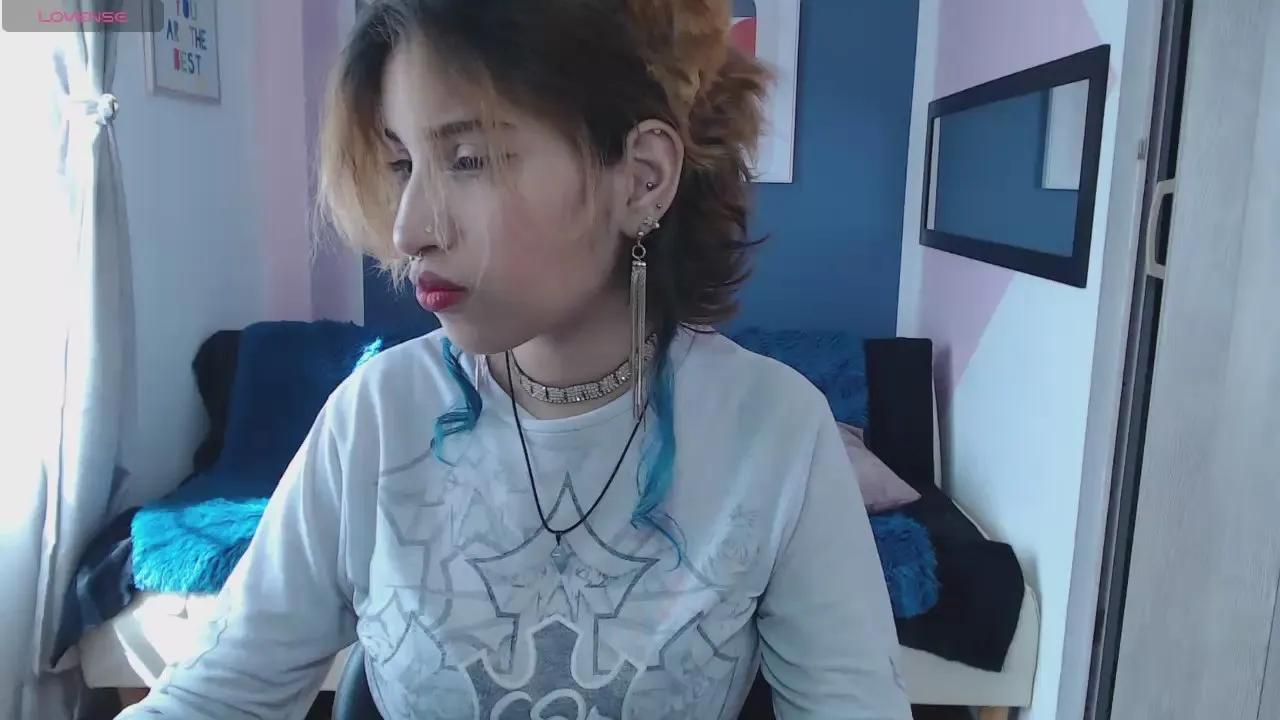 Freechat VenusMist on Cam4