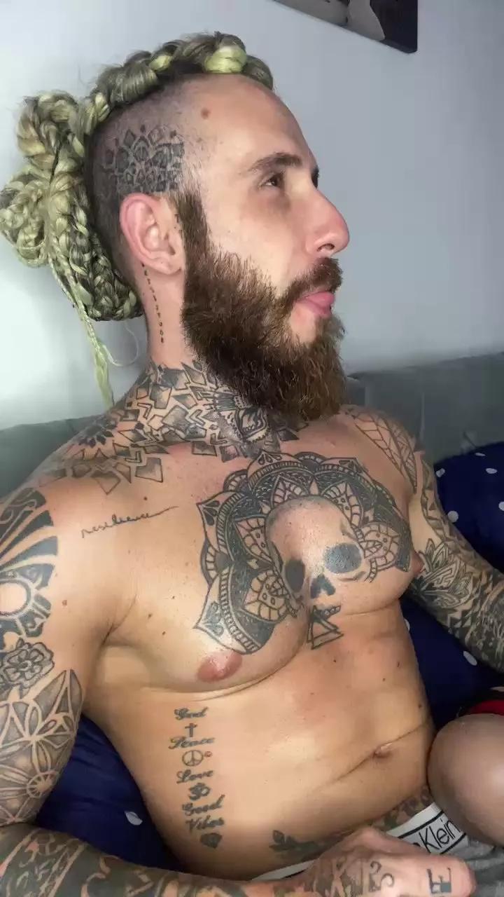 Viking_Tatuado on Cam4 