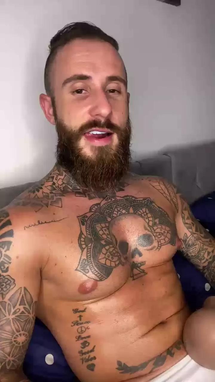 Viking_Tatuado on Cam4 