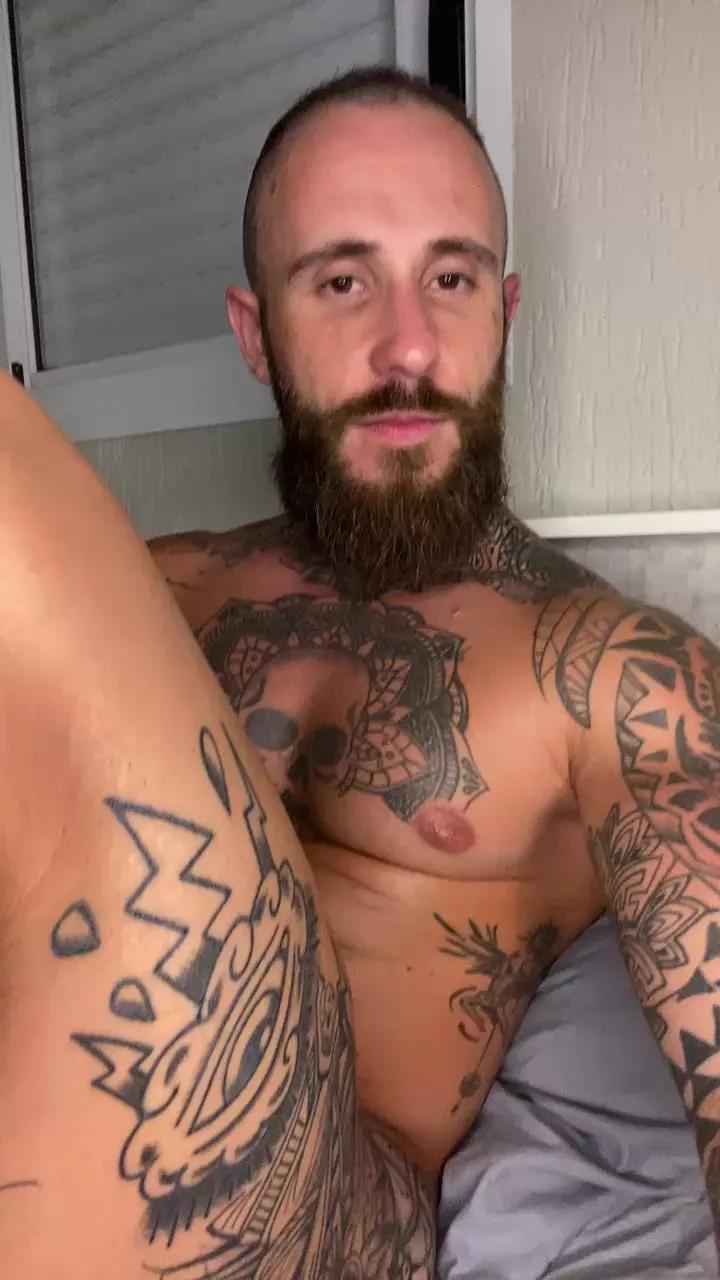 Viking_Tatuado on Cam4 