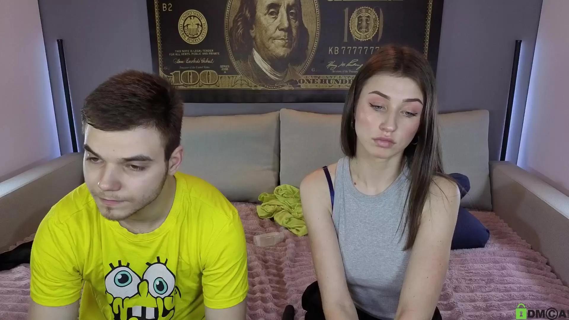 VikkiAndGeorge on Cam4 
