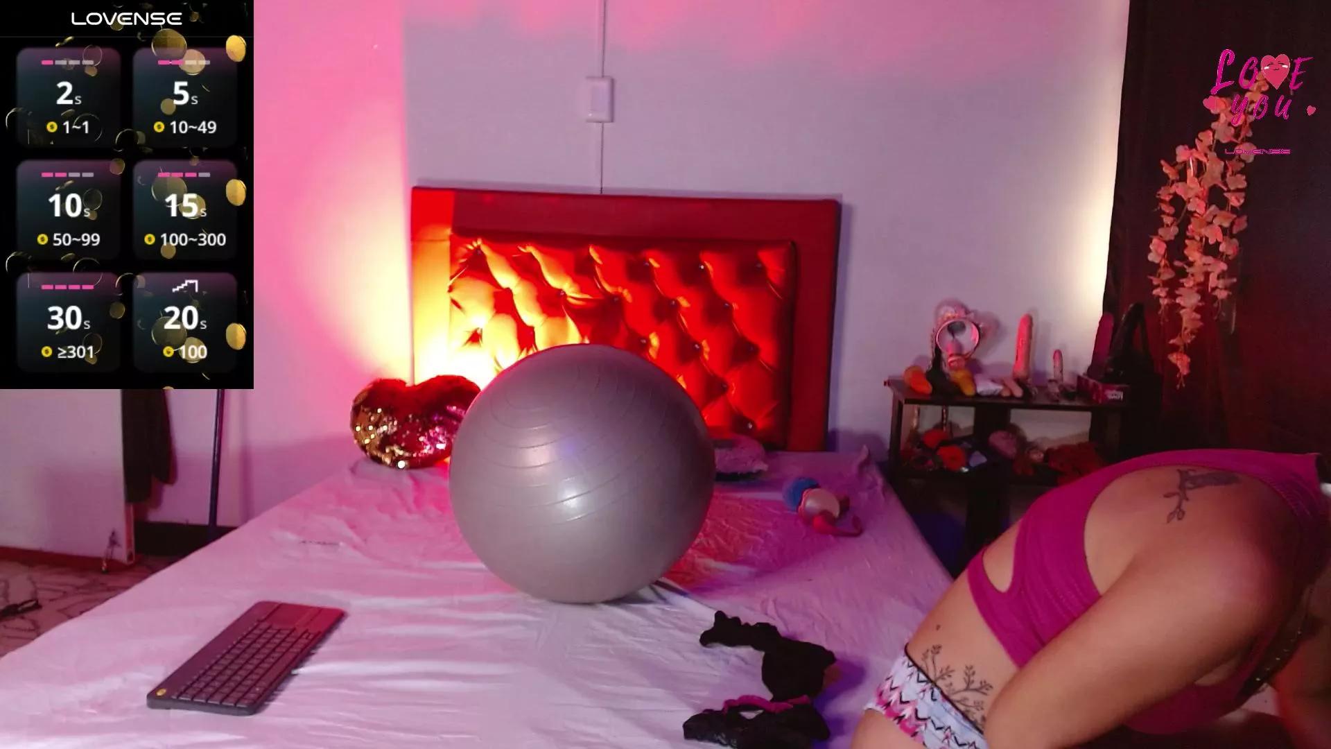 Freechat violeta_hot22 on Cam4