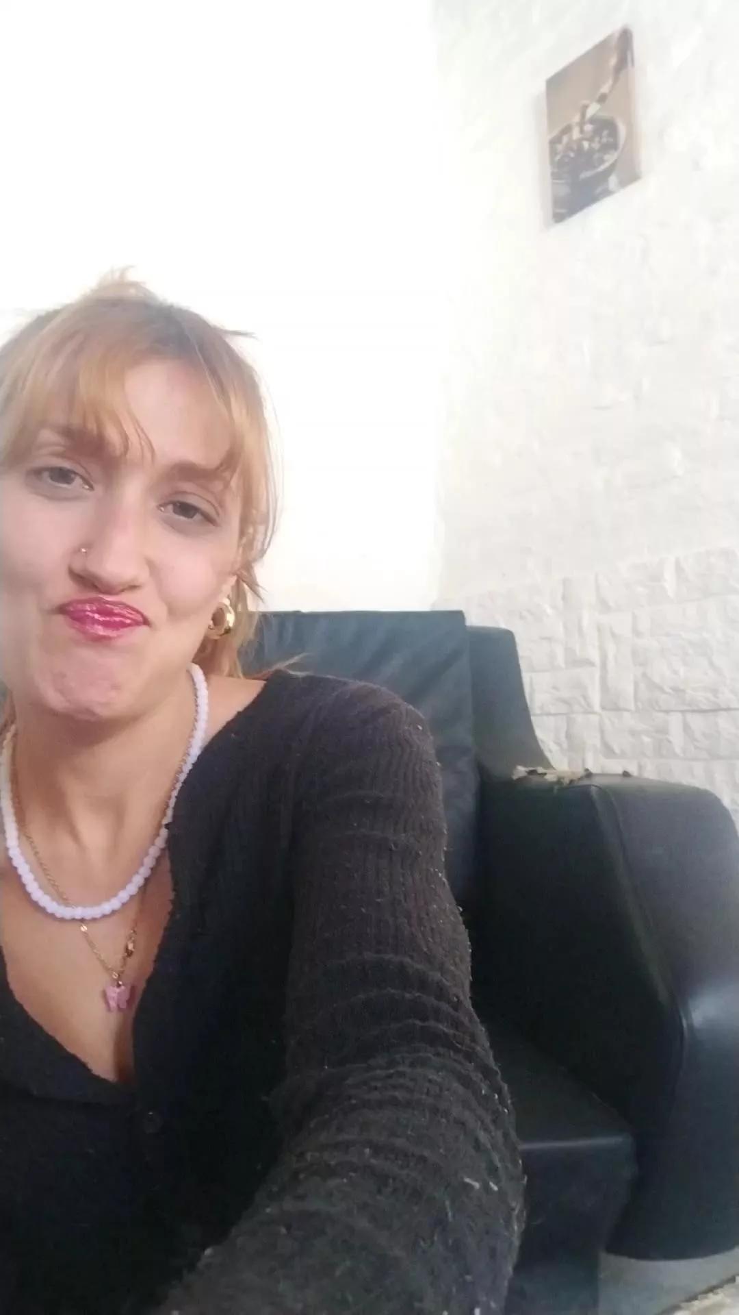 viudanegra4 on Cam4 