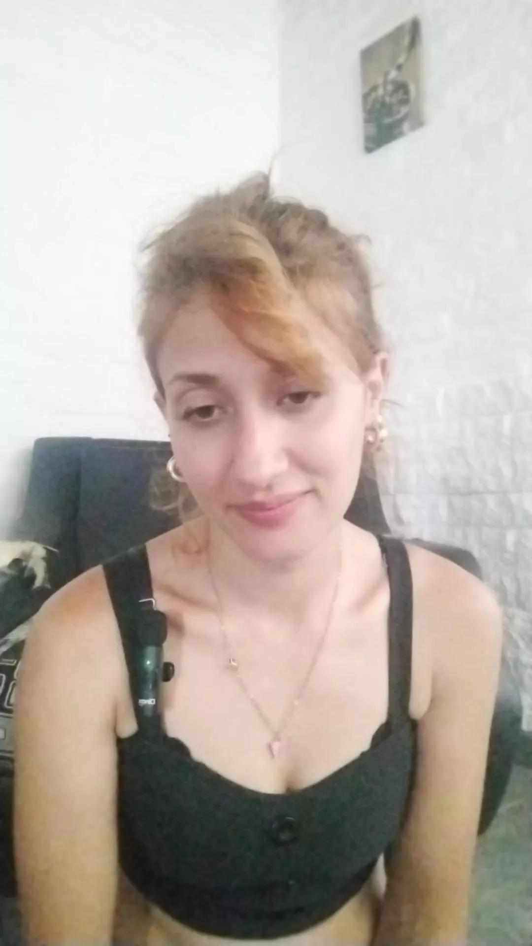 viudanegra4 on Cam4 