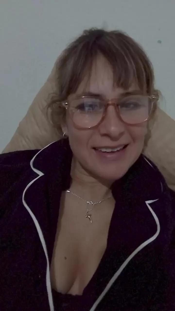 Viviana48A on Cam4