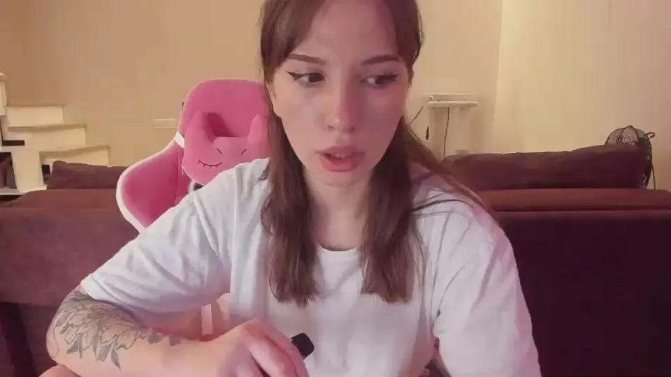 Freechat VoyDoll on Cam4