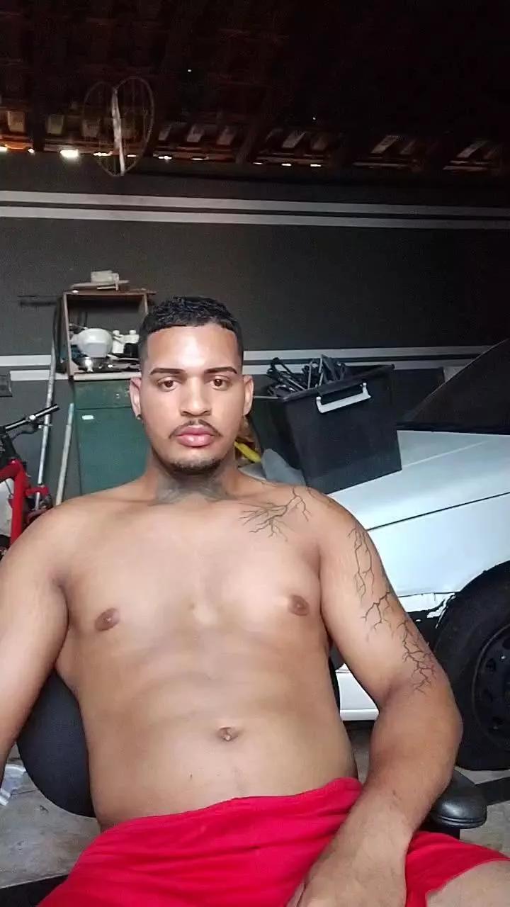 Walinh_o on Cam4 