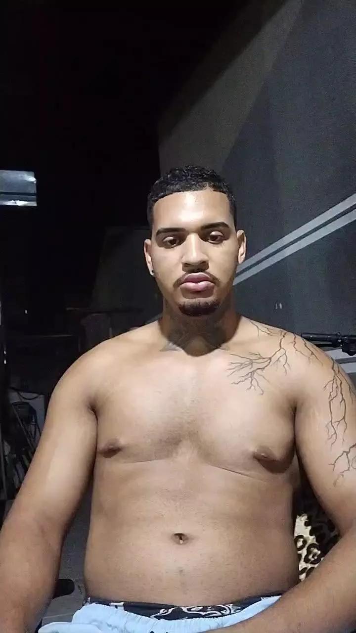 Walinh_o on Cam4 