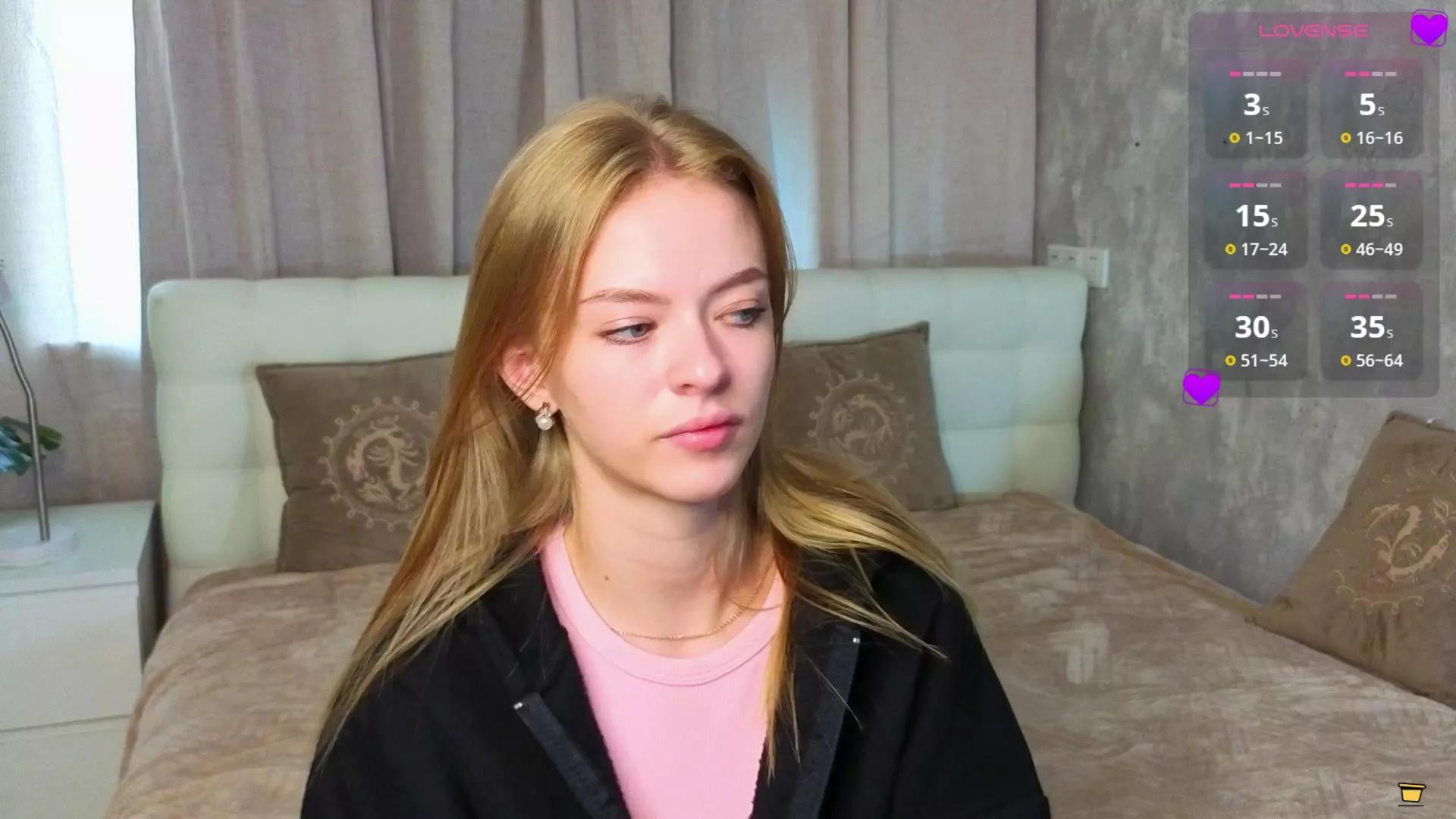 WandaFitt on Cam4 