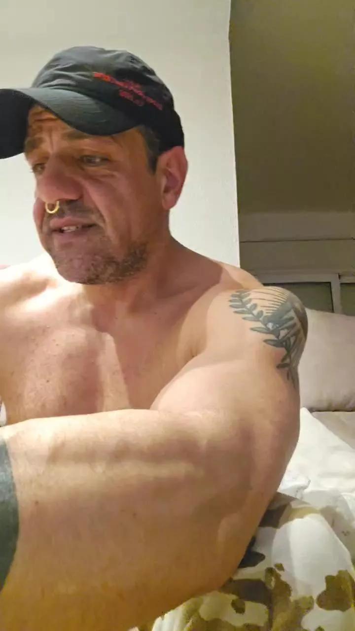 Waterman1983 on Cam4 