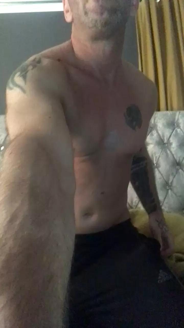 Offline WildOne_79 on Cam4