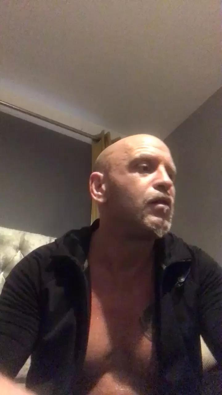 Offline WildOne_79 on Cam4