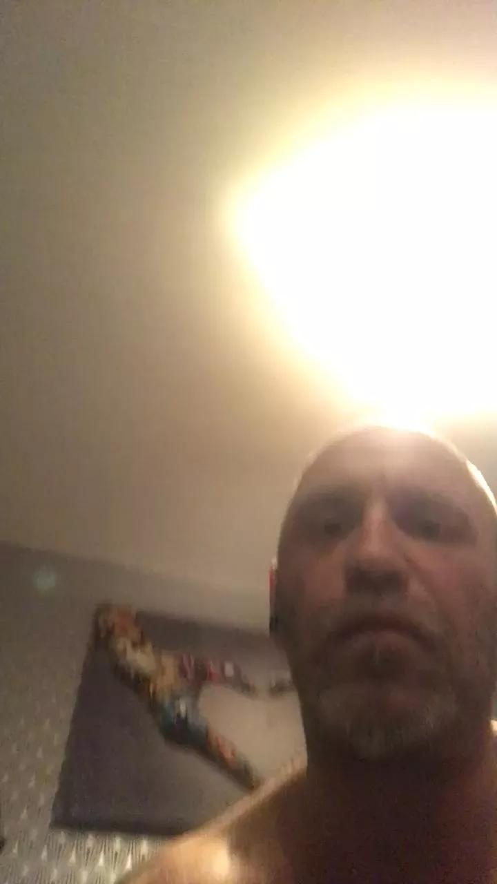 Offline WildOne_79 on Cam4