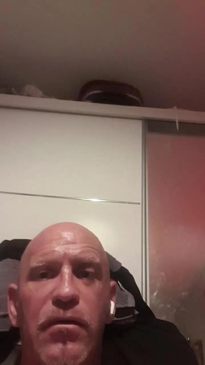 Offline WildOne_79 on Cam4