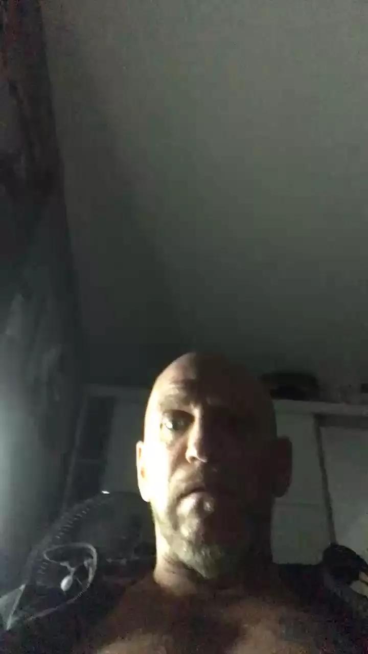 Offline WildOne_79 on Cam4