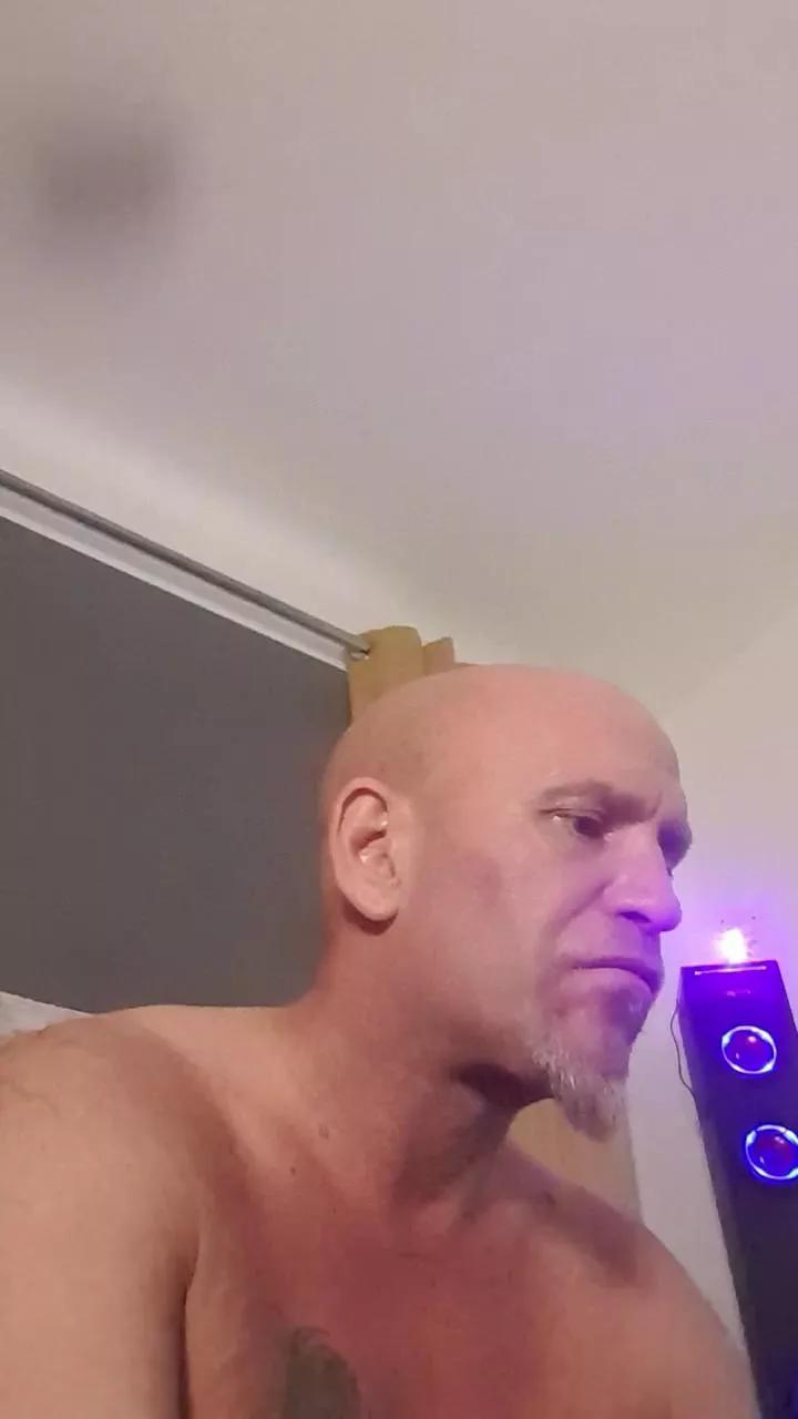 Offline WildOne_79 on Cam4