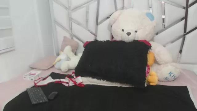 winnie_2322 on Cam4 