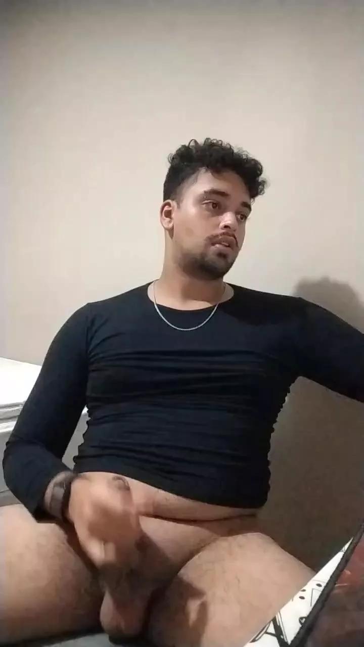 xcumshot3323 on Cam4 