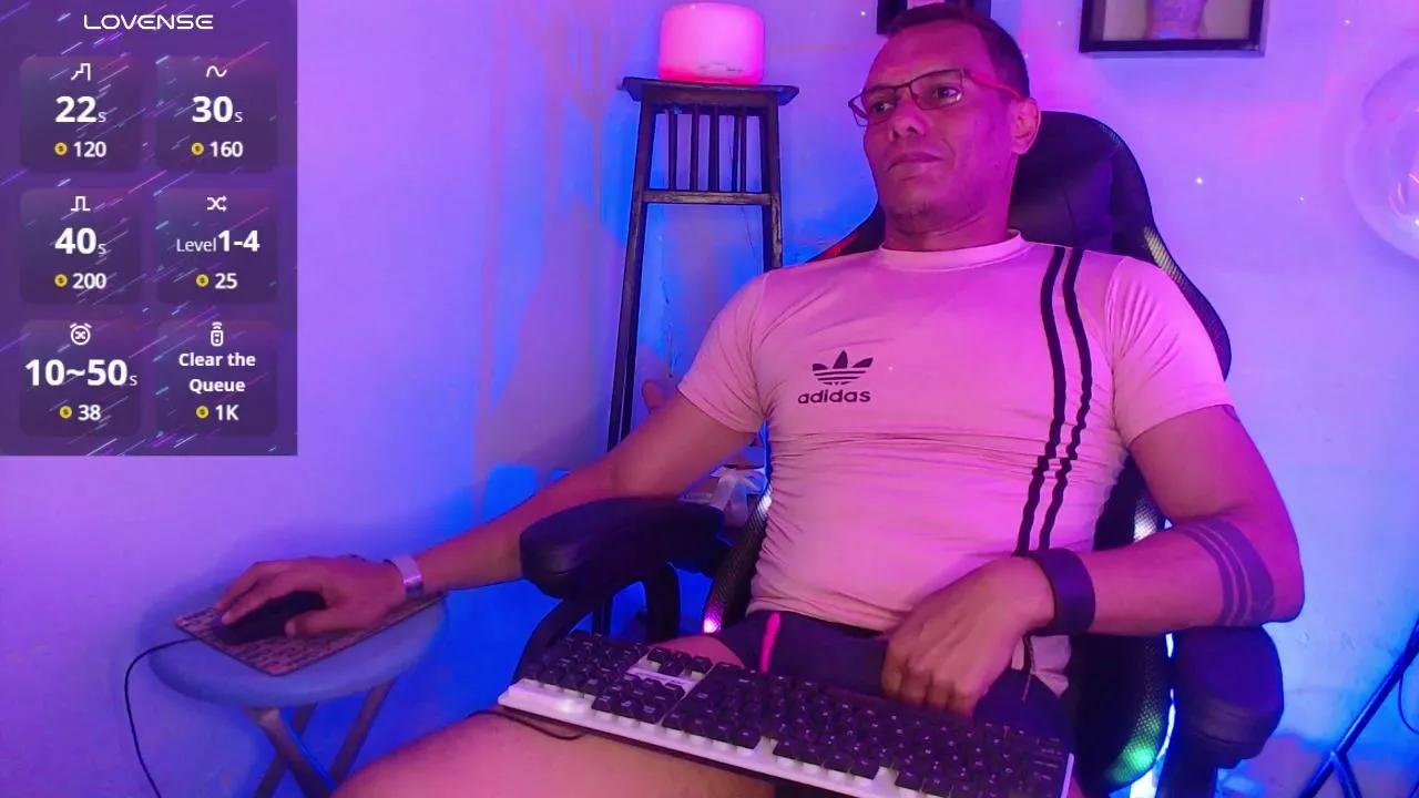 Xhasefox on Cam4 