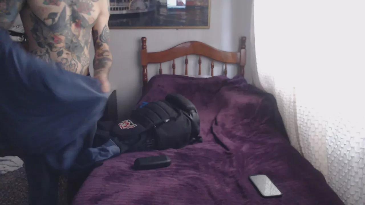xHipsterx on Cam4 