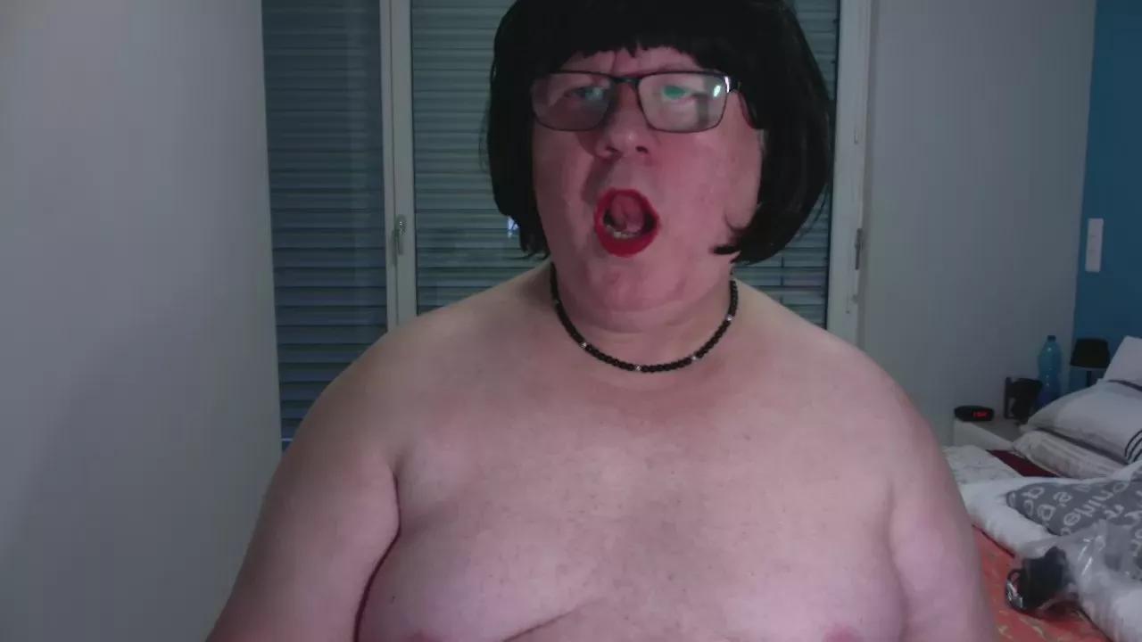 xxxnena60 on Cam4 